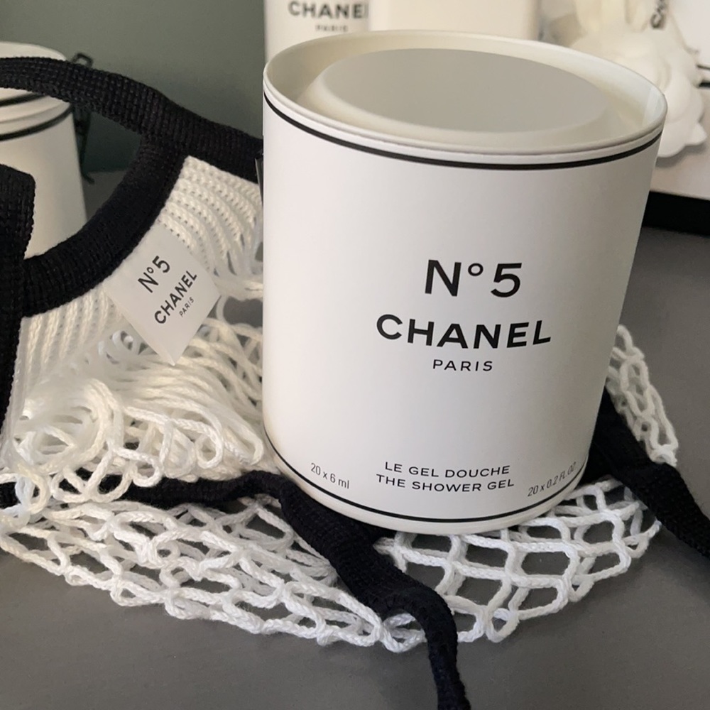 Chanel No 5 Factory . Net bag & shower gel only